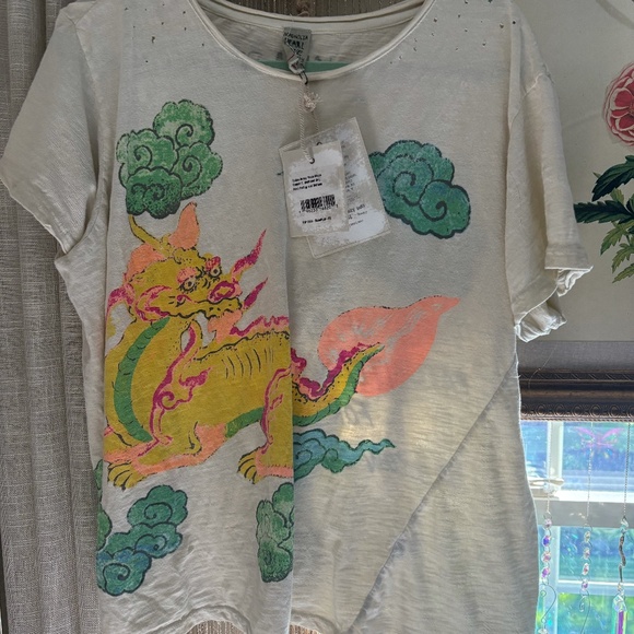 Magnolia Pearl  Tee - Picture 2 of 5